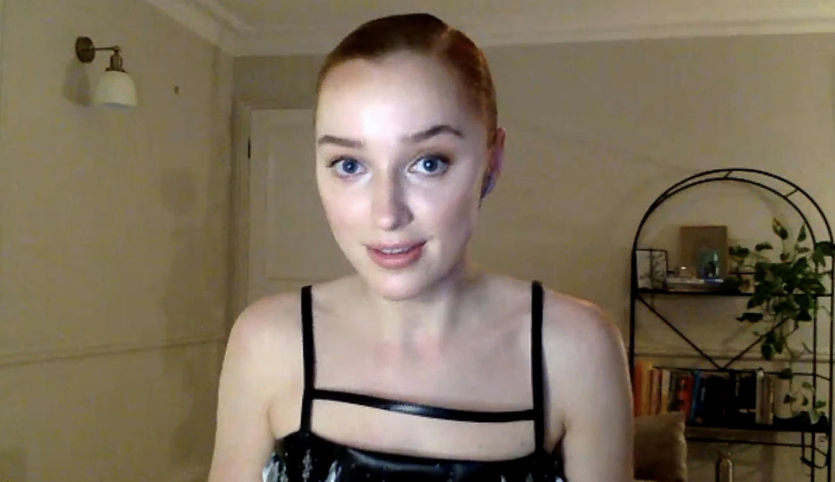 Herečka Phoebe Dynevor zo seriálu Bridgerton sa...