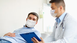 Psychologička: Ako sa porozprávať s mužom o návšteve urológa