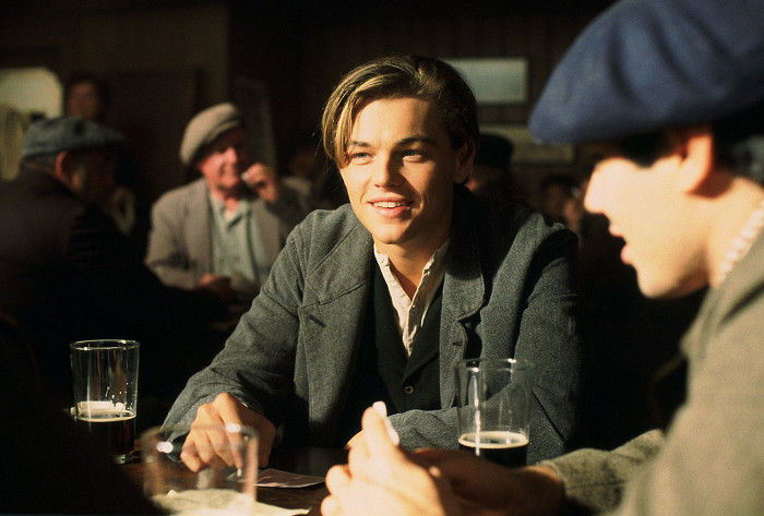 Herec Leonardo DiCaprio na zábere z hitu Titanic.
