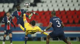 Úžasný vinkel na zázrak nestačil. Zahrá si ešte Messi v LM za Barcelonu?