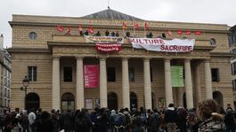 Štrajky vo francúzskych divadlách pokračujú, ministerka ich považuje za zbytočné