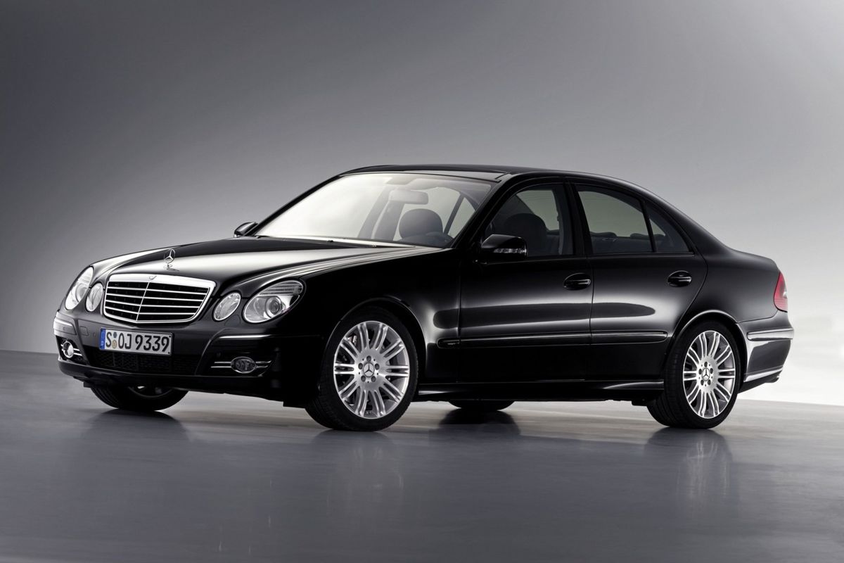 Mercedes-Benz E je nielen „makačom“ ale aj...