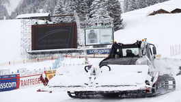 Tréning zjazdu presunuli. Vlhová pozná štartové číslo, neistota však trvá