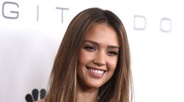 Jessica Alba počas spoločenského gala v roku...