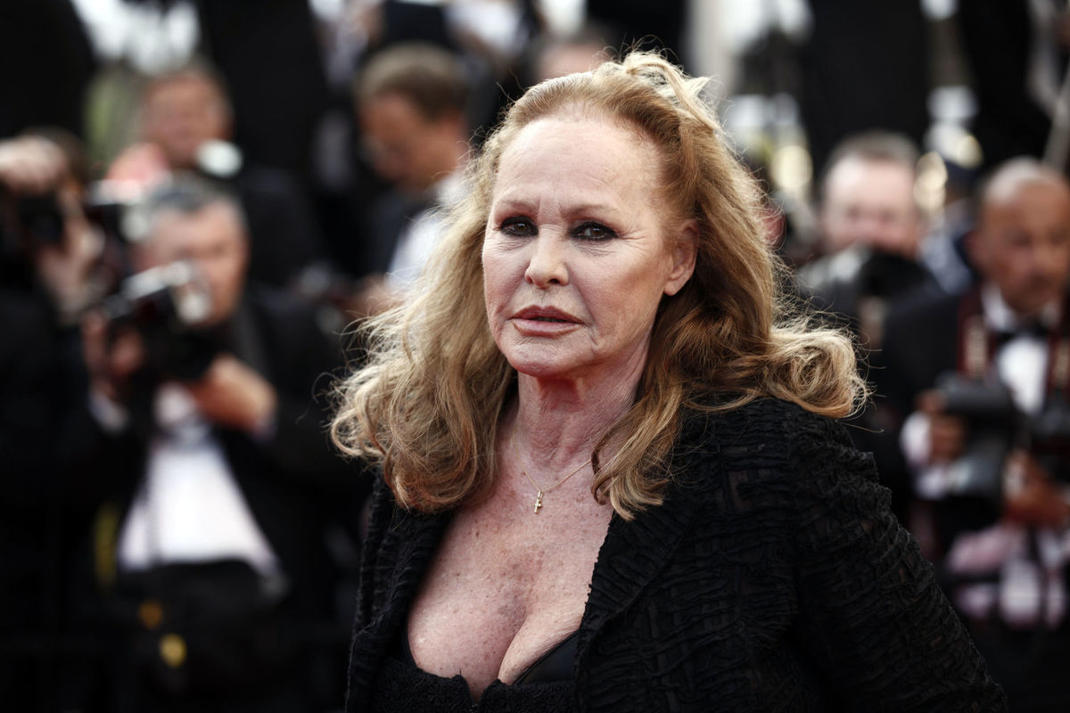 Ursula Andress v Cannes v roku 2010.