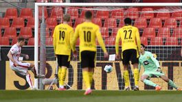 Duda dal gól Dortmundu, bod zachránil Haaland. Bayern suverénny aj v oslabení