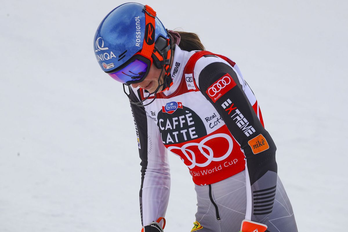 Petra Vlhová v cieli slalomu v Lenzerheide.