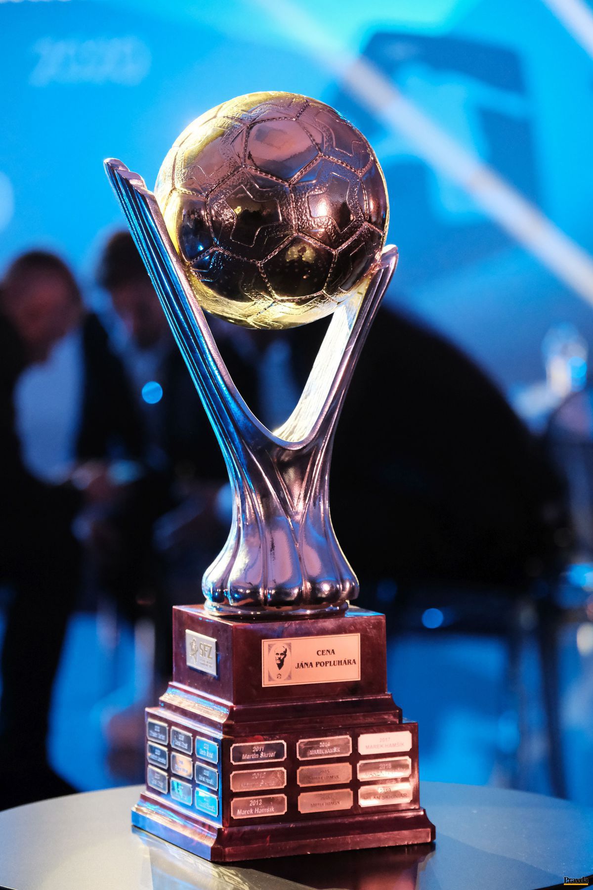 Trofej pre víťaza ankety o najlepšieho...