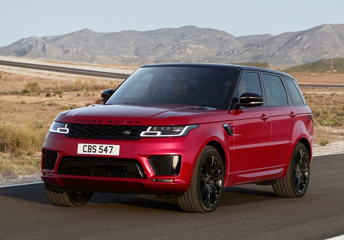 Range Rover Sport off-roadové korene nezaprie.