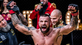 Vémola zacítil krv a Ďatelinku uškrtil už v 1. kole