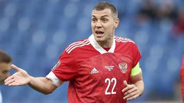 Vyhodili ho kvôli onanovaniu. Slovákov preverí dvojmetrový vyvrheľ