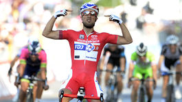 Kde máš mozgové bunky? Známy búrlivák takmer zostrelil súpera