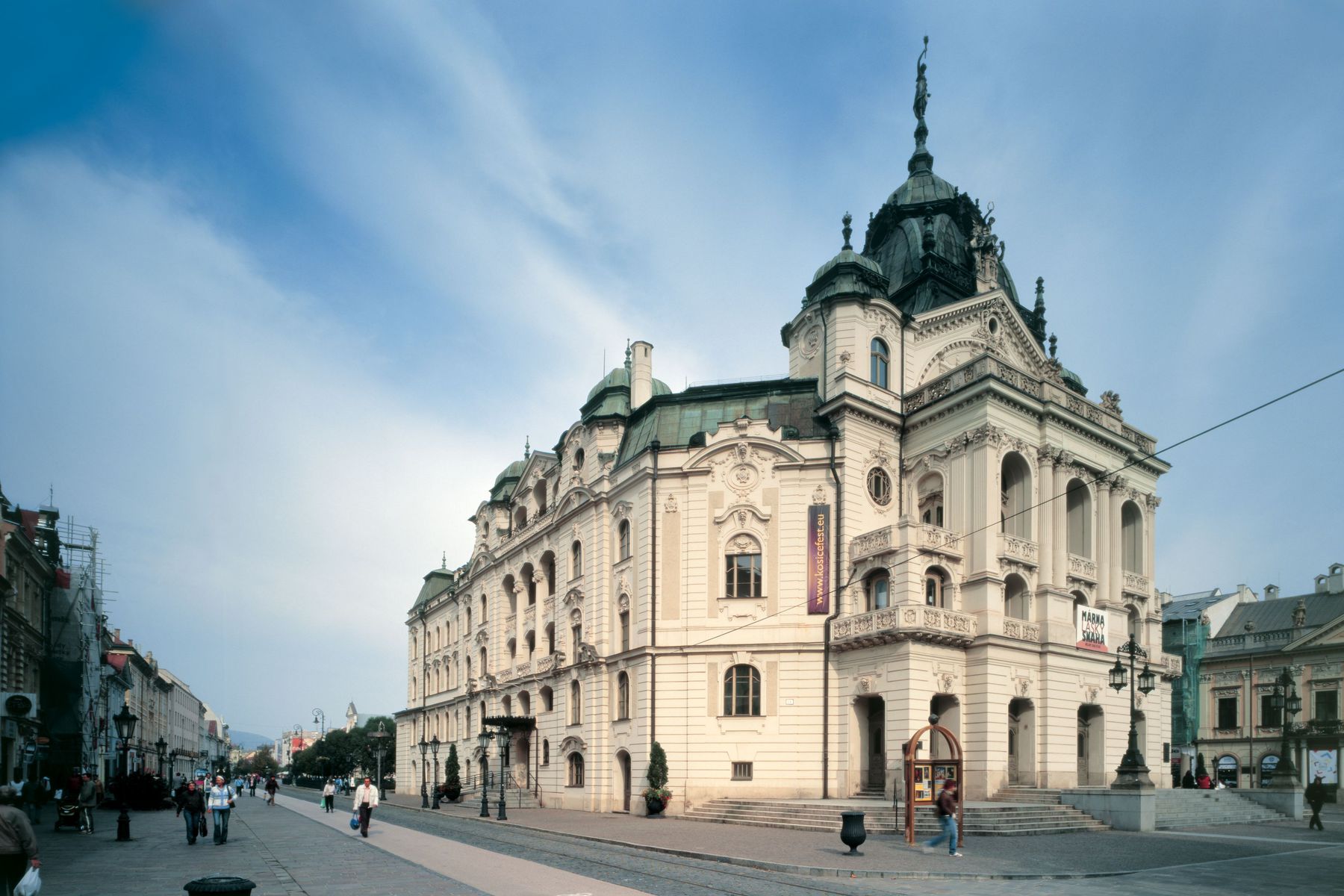 Budova košickej opery, ktorej históriu môžete...