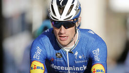 Dôkaz náročnosti klasík. Bennett vracal pri 50 km/h, vtipy ho pobavili