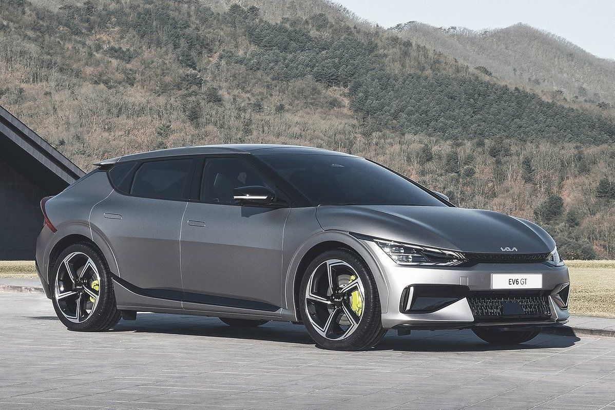 Kia patrí k elektrickým „predátorom“. Len...