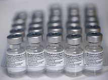 Pfizer/BioNTech vakcína ampulky