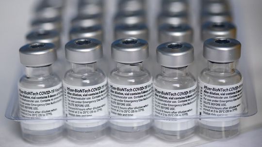 ONLINE: WHO chce mať zaočkovaných najmenej 40 % ľudí