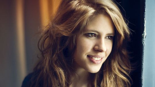 Speváčka a hudobníčka Zuzana Mikulcová.