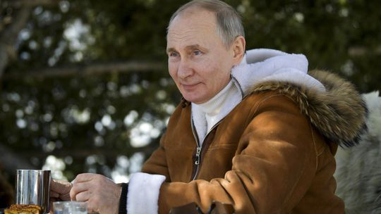 Putin podpísal zákon, ktorý mu umožňuje opätovne kandidovať na prezidenta