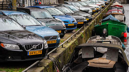 V ‘elektrickom‘ Holandsku kvitne predaj starých áut. Tie nové idú ku dnu