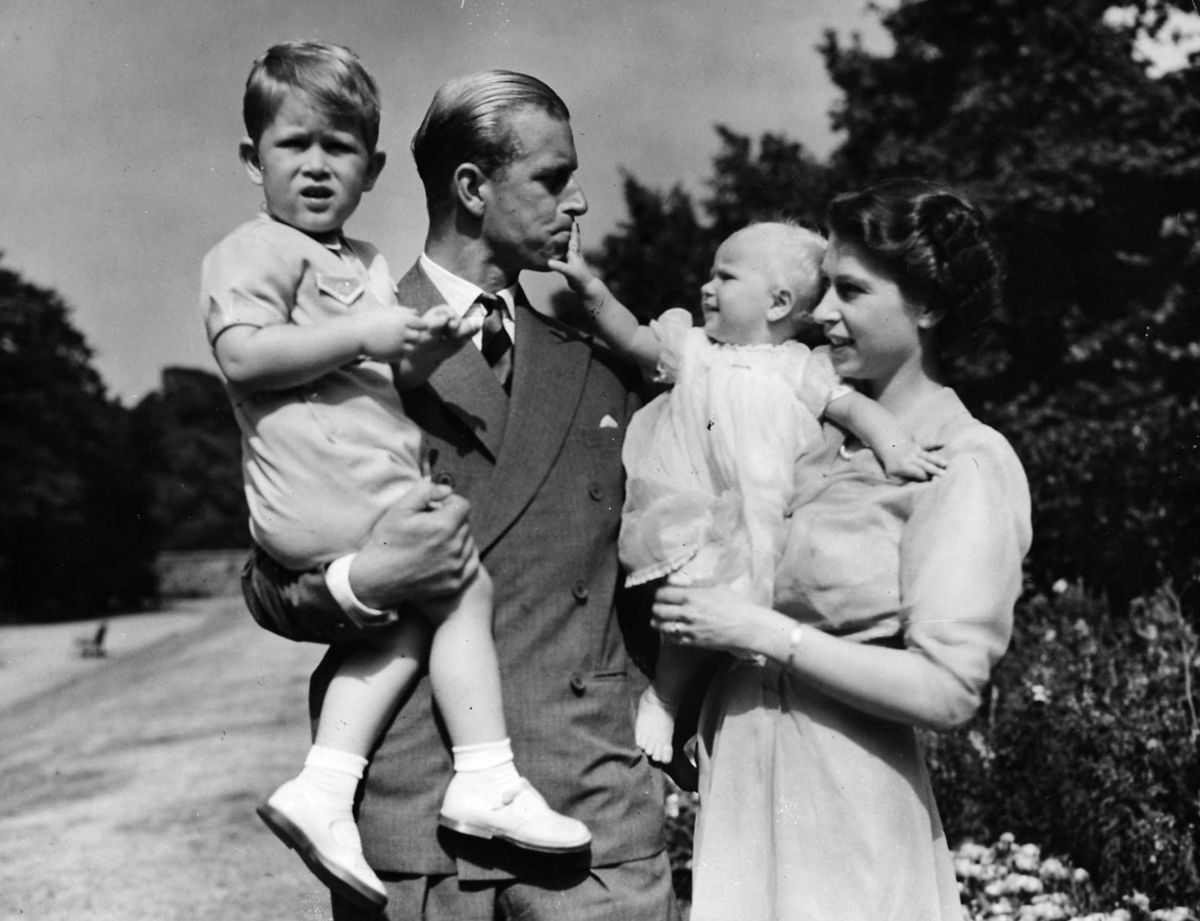 Rok 1951 - Kráľovná Alžbeta II. a princ Philip...