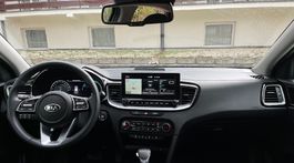 Kia XCeed plug-in hybrid (2021)