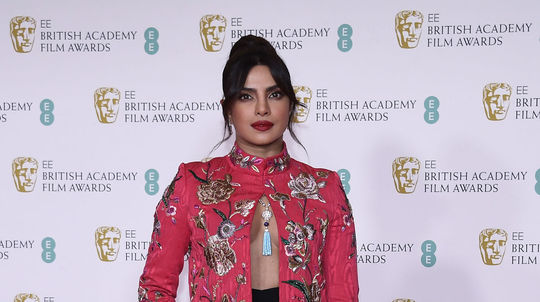 Herečka Priyanka Chopra Jonas na vyhlásení cien...