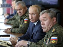 Valerij Gerasimov / Vladimir Putin / Sergej Šojgu /