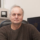 Kenneth Warren