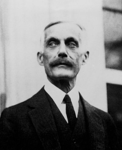 Andrew Mellon bol oddaný ideológ voľného trhu,...