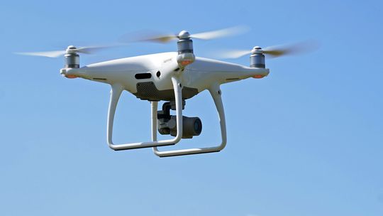 Za lety dronom v chráneným územiach bez povolenia hrozí pokuta vyše 3-tisíc eur
