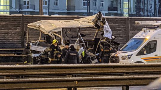 Päť detí zomrelo pri nehode autobusu v Rusku, 16 ľudí je zranených
