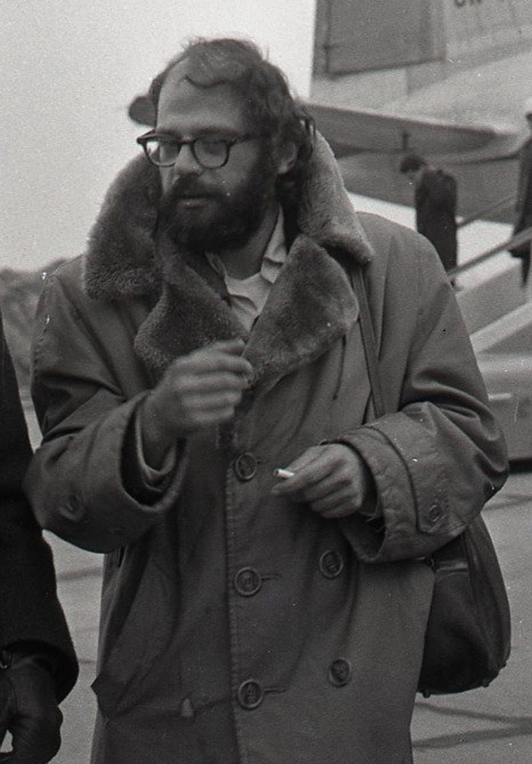 Americký básnik Allen Ginsberg v roku 1965 v...
