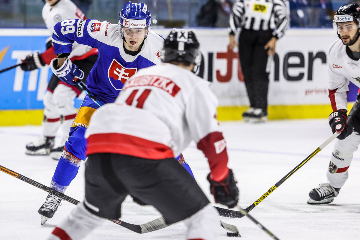 Adrián Holešinský v strenutí s Rakúskom.