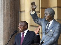 Cyril Ramaphosa / Juhoafrická republika / JAR / Nelson Mandela /