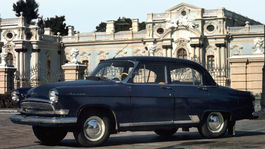 Volga GAZ M23: Tajná zbraň KGB ukrývala 5,5-litrový motor V8. Nik o tom nevedel