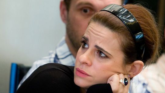 Medené a ryšavkaste tóny vo vlasoch predvádzala...