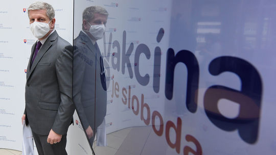 Lengvarský chce silnú a cielenú očkovaciu kampaň, ktorá eliminuje vplyv hoaxov
