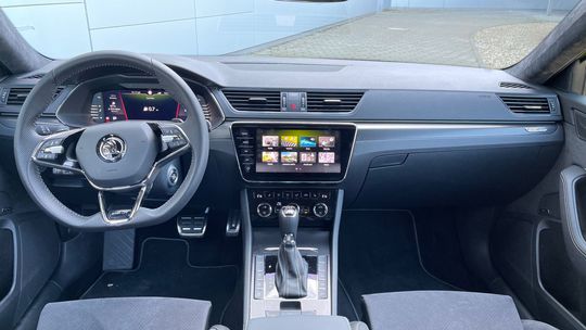 Škoda Superb 4x4 147 kW (2021)