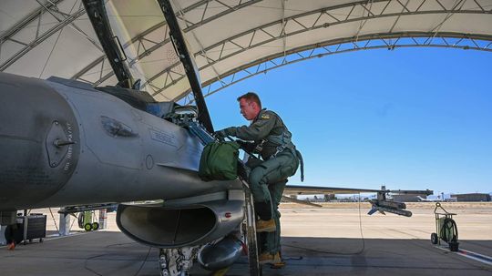 Slovenské Kocúrkovo: Sliač nie je pripravený na nové stíhačky F-16. Vláda zanedbala výstavbu hangárov