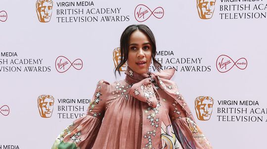 Herečka Zawe Ashton a jej neprehliadnuteľné šaty. 