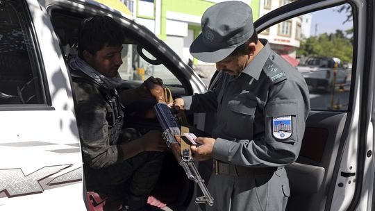 Taliban udrel plnou silou: Boje zúria v 26 z 34 provincií Afganistanu, hlásia desiatky obetí