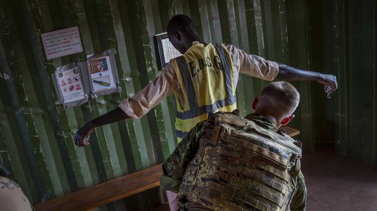 Dva prevraty v priebehu jediného roka: Prezidentský post v Mali dočasne obsadil bývalý vodca vojenskej junty