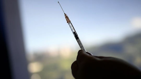 ŠÚKL eviduje 7752 hlásených podozrení na nežiaduce účinky vakcín