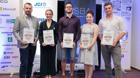 Adam Bartoš, Jana Garanová Krišťáková,  Martin...