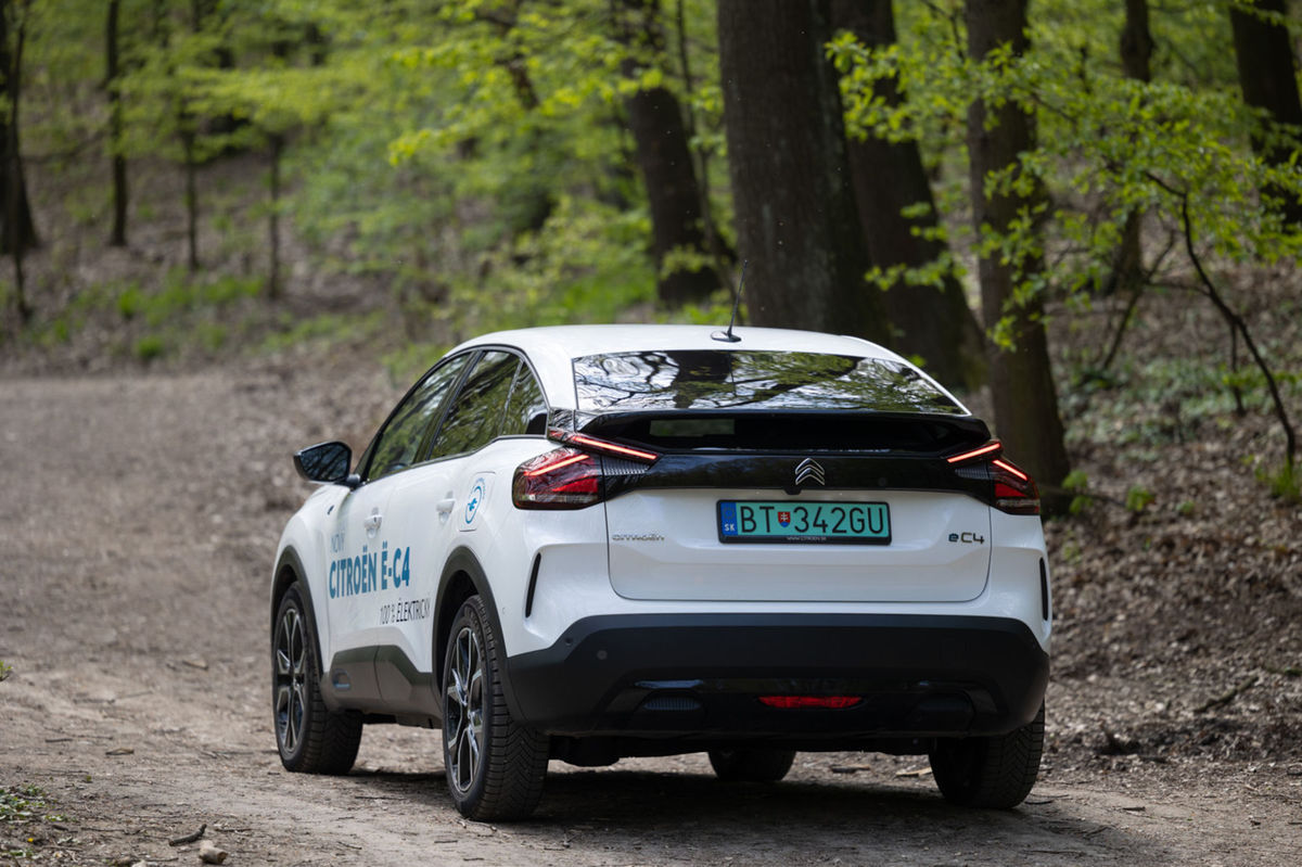 Citroën ë-C4 sa môže pochváliť aj výraznými...
