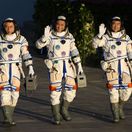 Čína vesmír stanica Tchien-kung posádka prvá