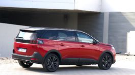 Peugeot 5008 2,0 BlueHDi (2021)