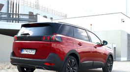 Peugeot 5008 2,0 BlueHDi (2021)