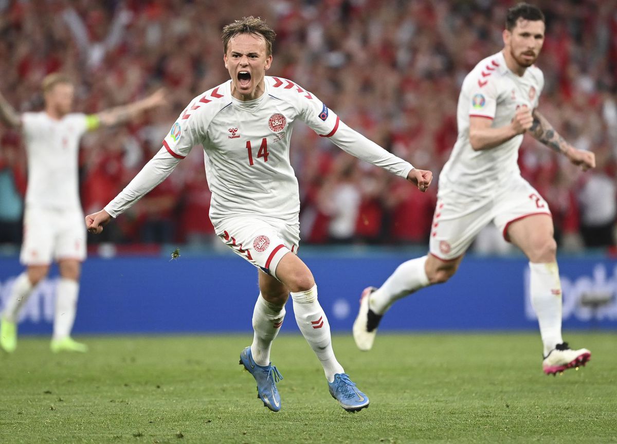 Dánsky futbalista Mikkel Damsgaard sa teší po...